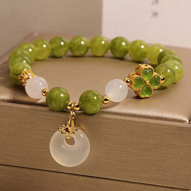 Groene natuurlijke klavertjevier klaver steenarmband met smaragd en jade