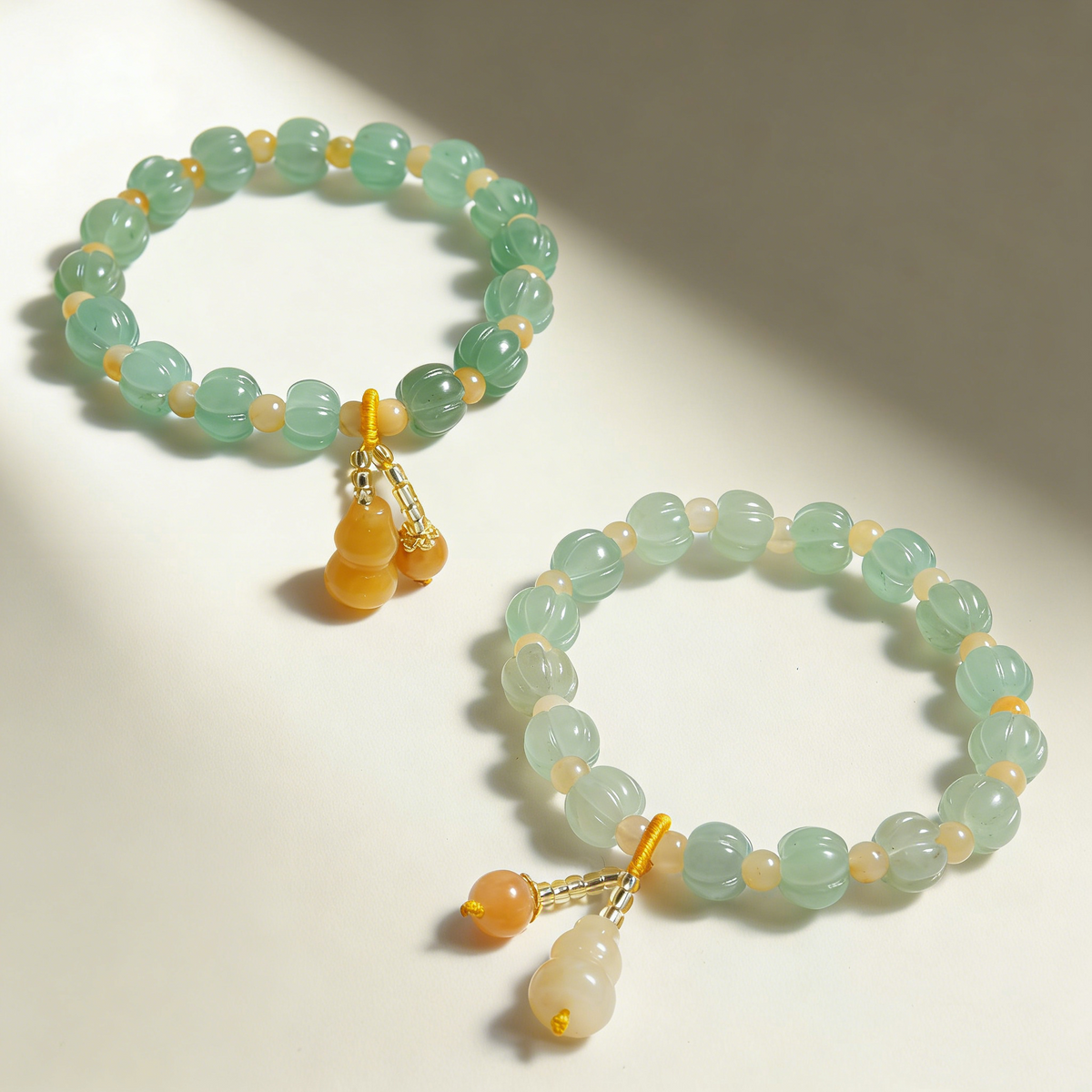 Natuurlijke kralen armbandserie met jade