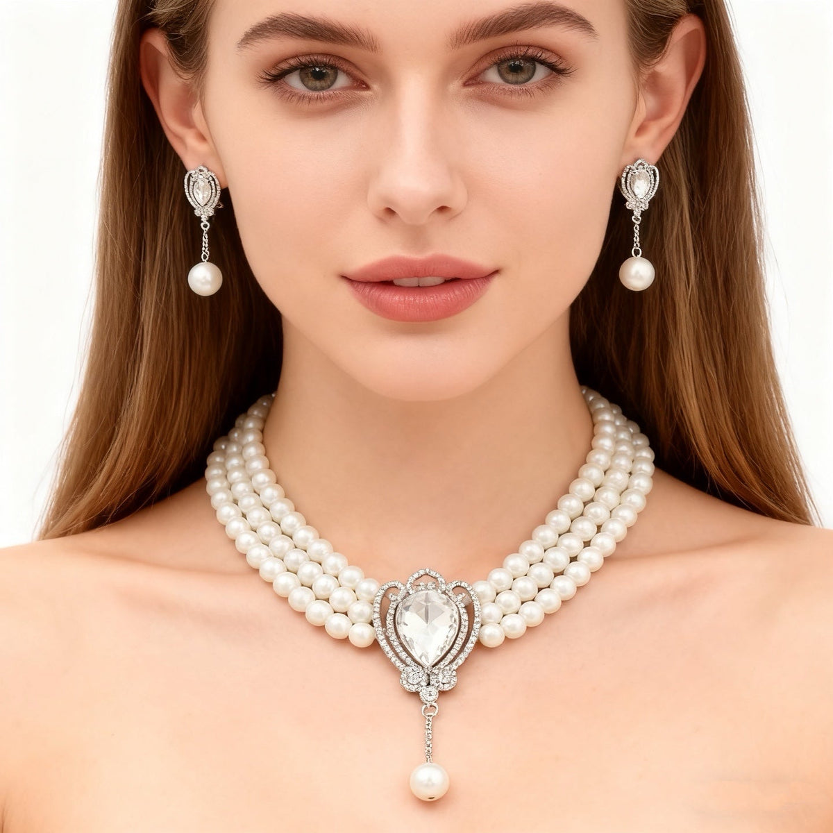 Witte drielaagse ketting oorbelset met parel en kristal