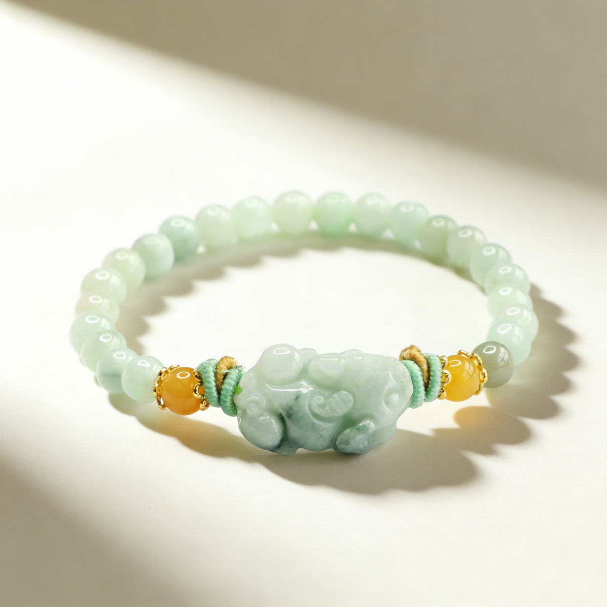 Natuurlijke kralen pixiu-armband met jade