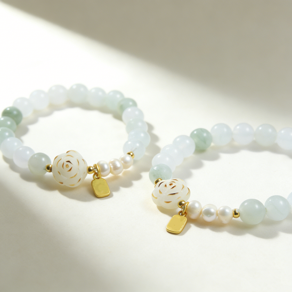 Natuurlijke kralen armbandserie met jade