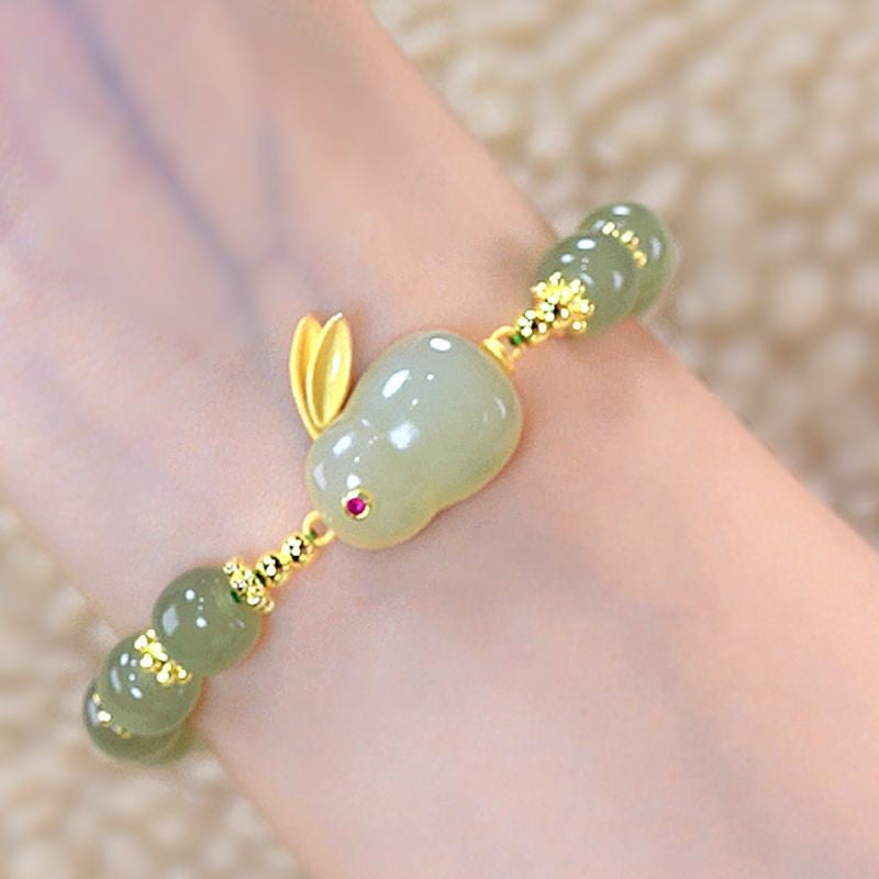 Avontuur konijntje steenarmband met smaragd en jade