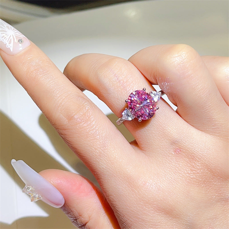 Roze ovale duif eiring met diamant