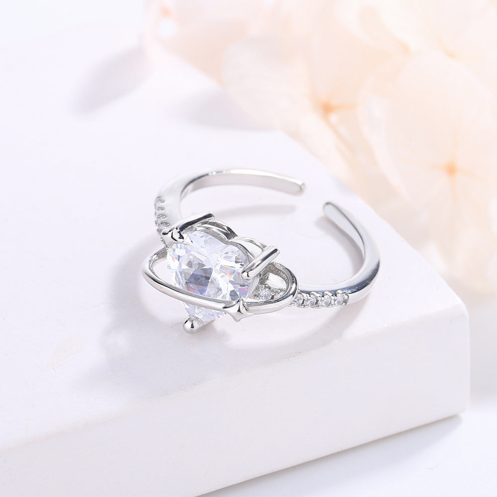 Rode hartgeslepen diamantring met kristal