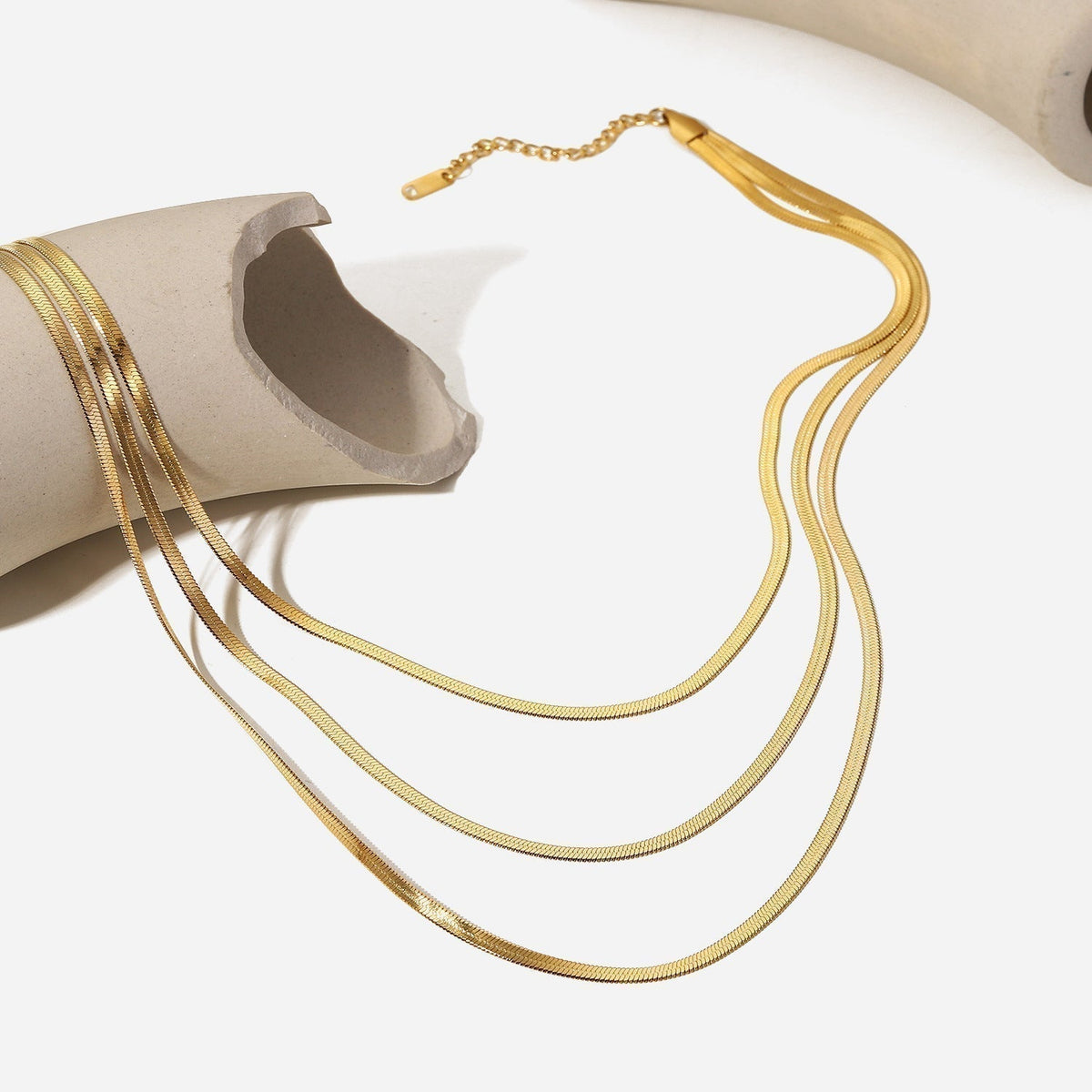 Sophie fijne meerdere gouden lagenketting