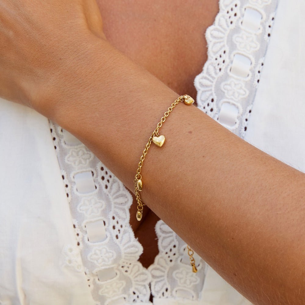 Vintage gouden bedelarmband met hartje